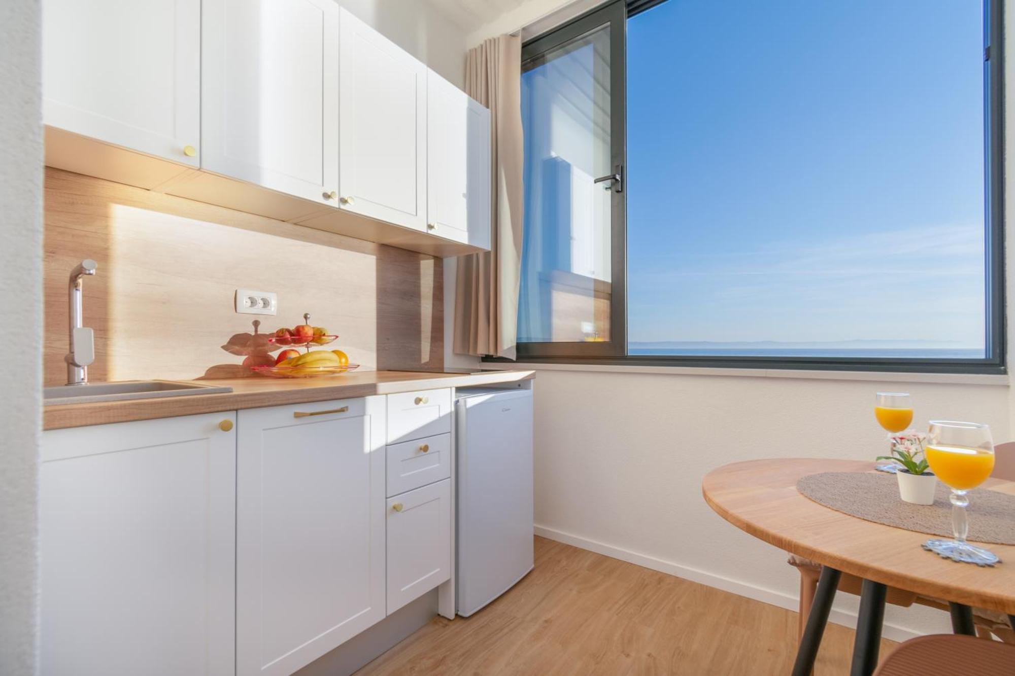 Apartments Malina Tučepi エクステリア 写真