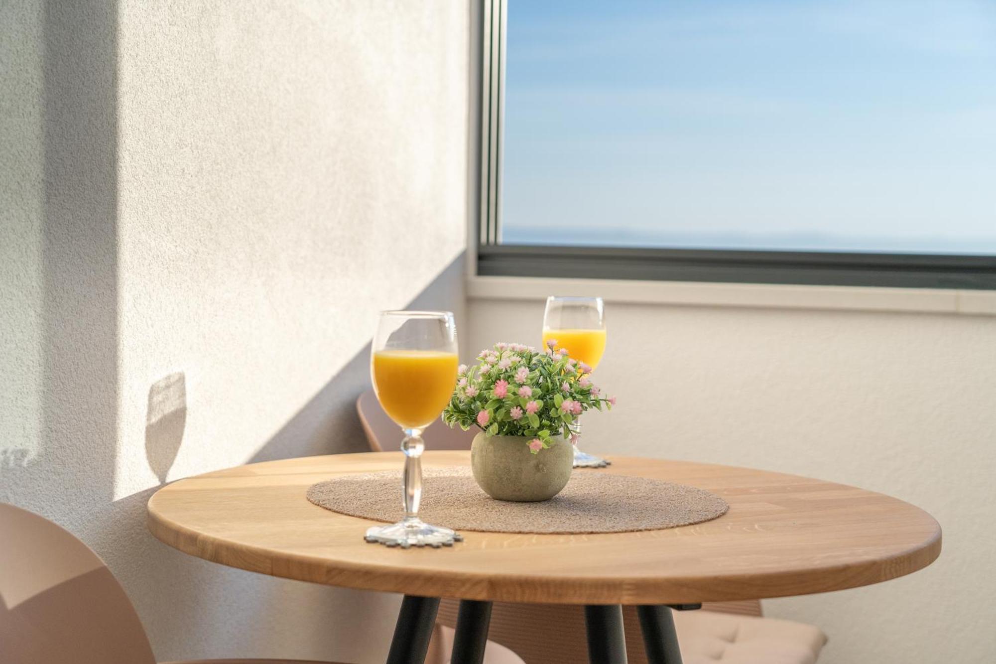 Apartments Malina Tučepi エクステリア 写真