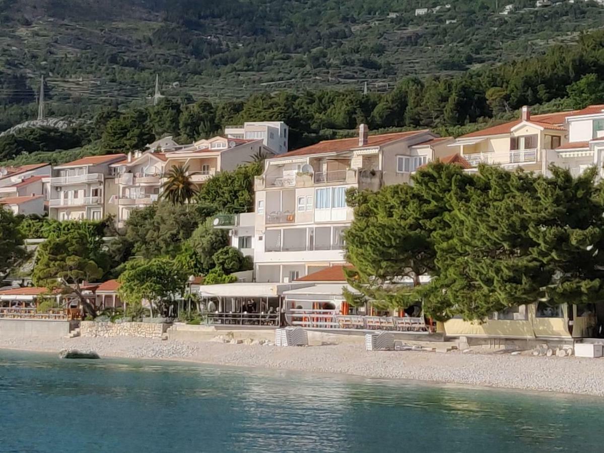 Apartments Malina Tučepi エクステリア 写真